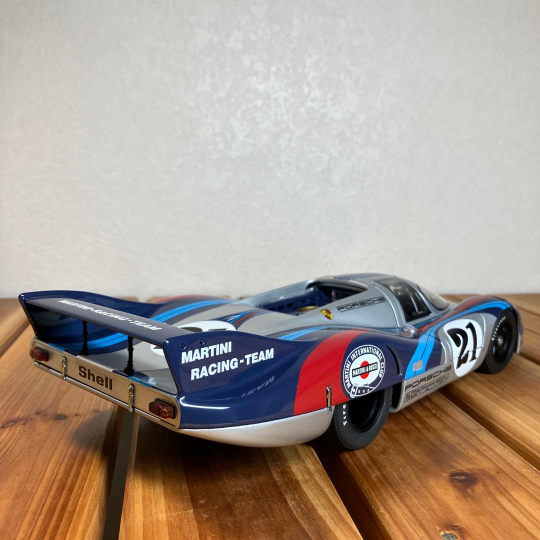 オートアート1/18 ポルシェ 917L MARTINI TEAM #21