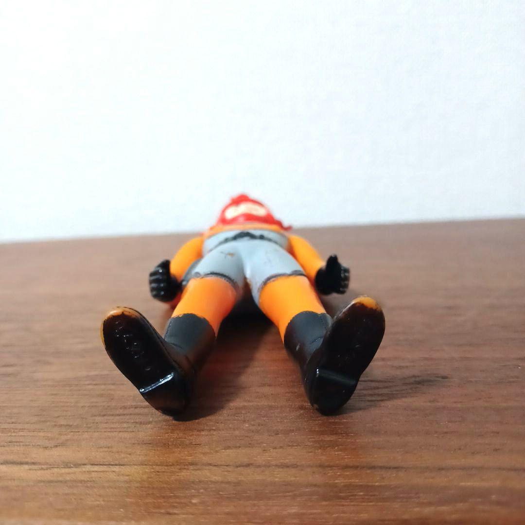 ウルトラマンシリーズ隊員「ZAT」「TAC」「MAT」ソフビフィギュア3体セット