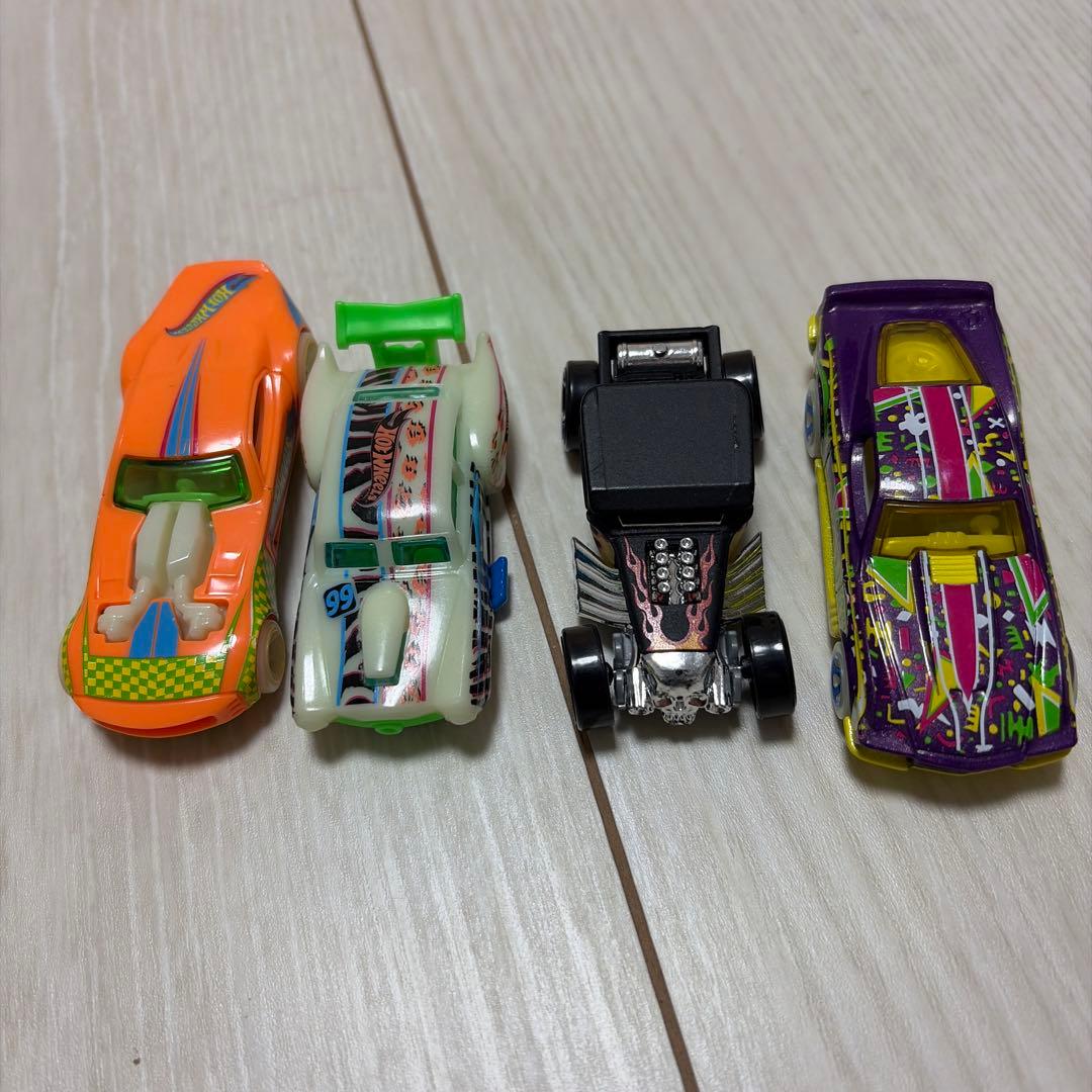 モンスタートラック　Hot Wheels セット