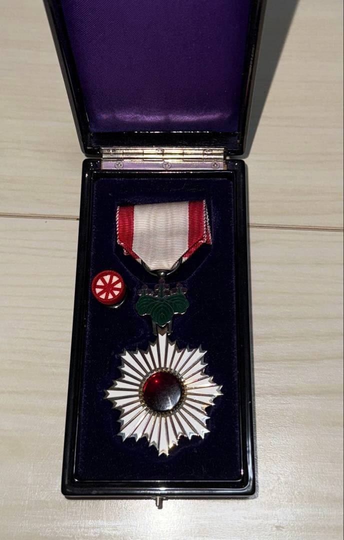 古*ン様 勲章まとめ 功七級金鵄勲章 勲五等双光旭日章 明治三十七八年従軍記章