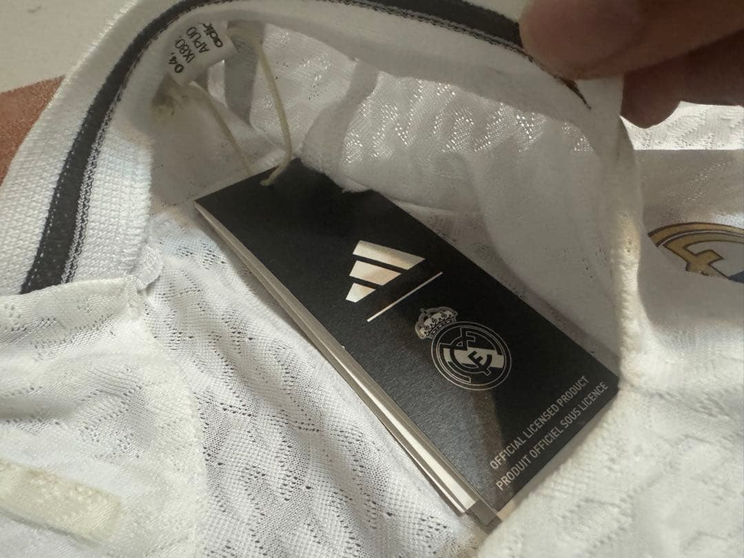 レアル・マドリード フェデリコ・バルベルデ オーセンティックユニフォーム