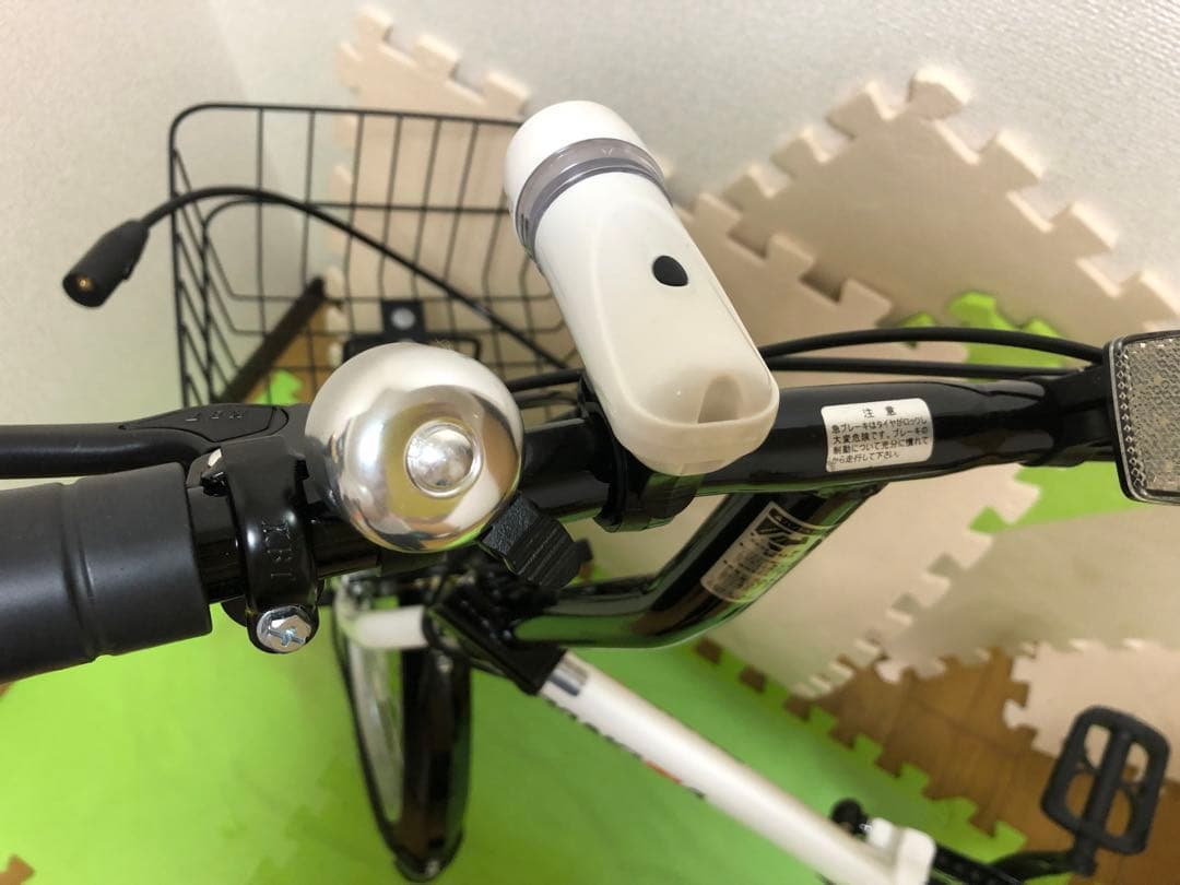 折りたたみ自転車(ノーパンクタイヤ)男女兼用