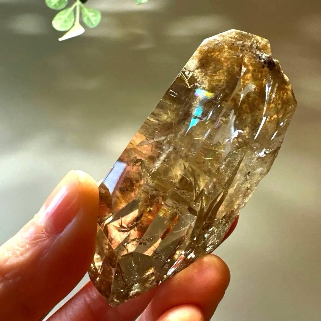 ルチル　スモーキー　ガーデン　虹　母岩つき　フリーフォーム　67.7g