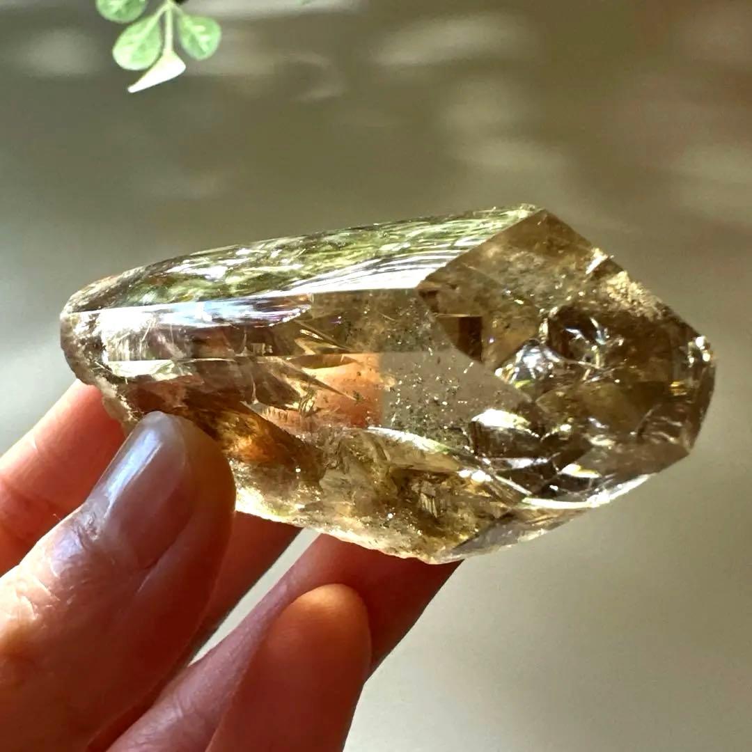 ルチル　スモーキー　ガーデン　虹　母岩つき　フリーフォーム　67.7g