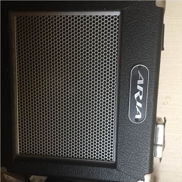 ベース、アンプ、シールドセット