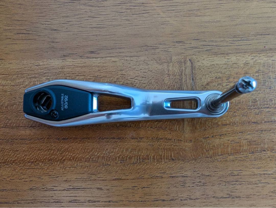 シマノ17オシアジガー2000NRHG(右巻) 純正ハンドル