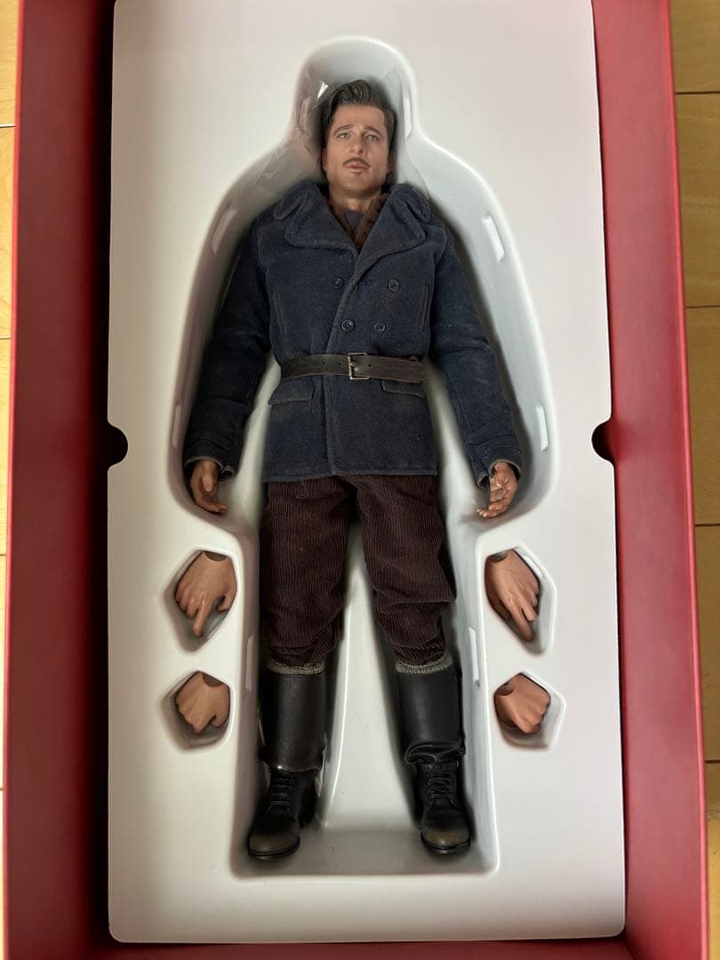 イングロリアス・バスターズ　アルド・レイン中尉 ホットトイズ　HOT TOYS