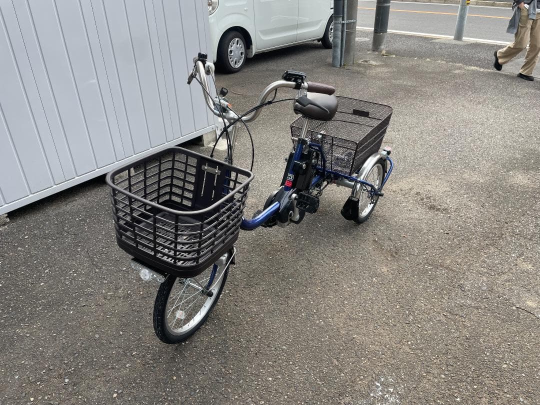 電動アシスト三輪車　ビビライフ BE-FU831-V [Pファインブルー]