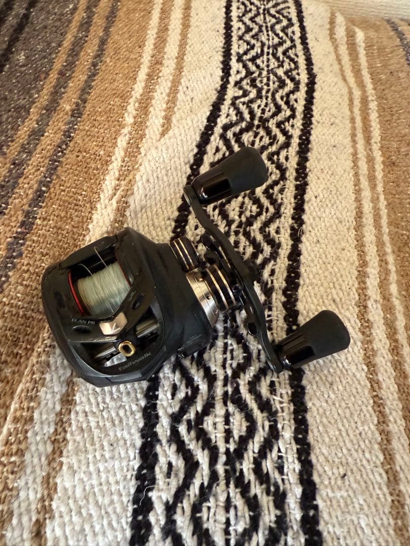 ブラックベイトリール tailwalk elan pr