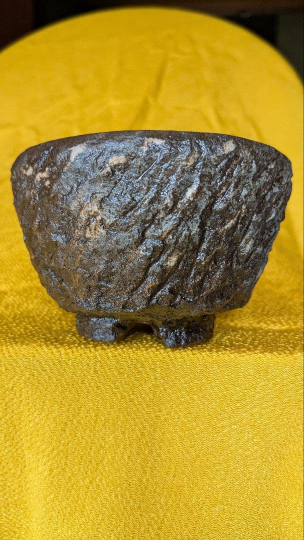 石彫茶碗、漆石茶碗、安山岩茶碗、漆器茶碗、 石を彫刻した茶碗、漆石の器、倉田作品