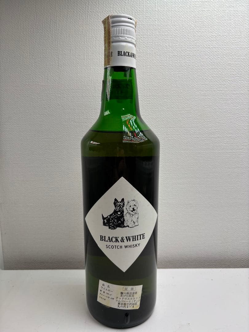 BLACK & WHITE スコッチウイスキー特級 BLACK & WHITE