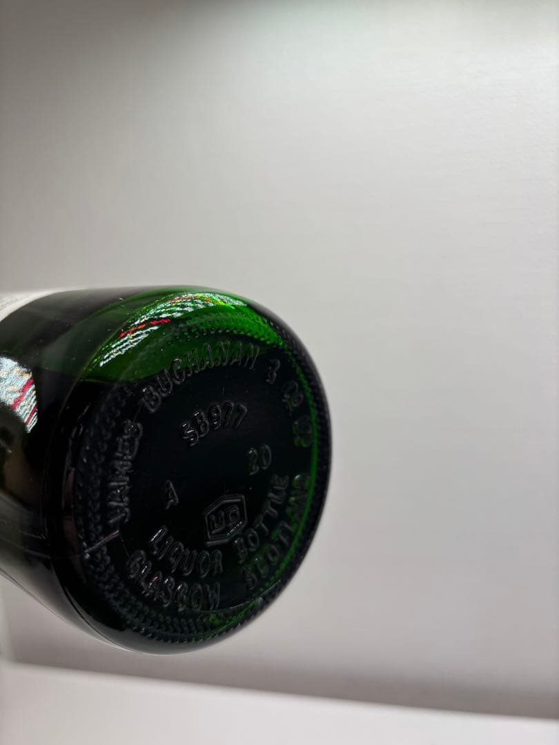 BLACK & WHITE スコッチウイスキー特級 BLACK & WHITE