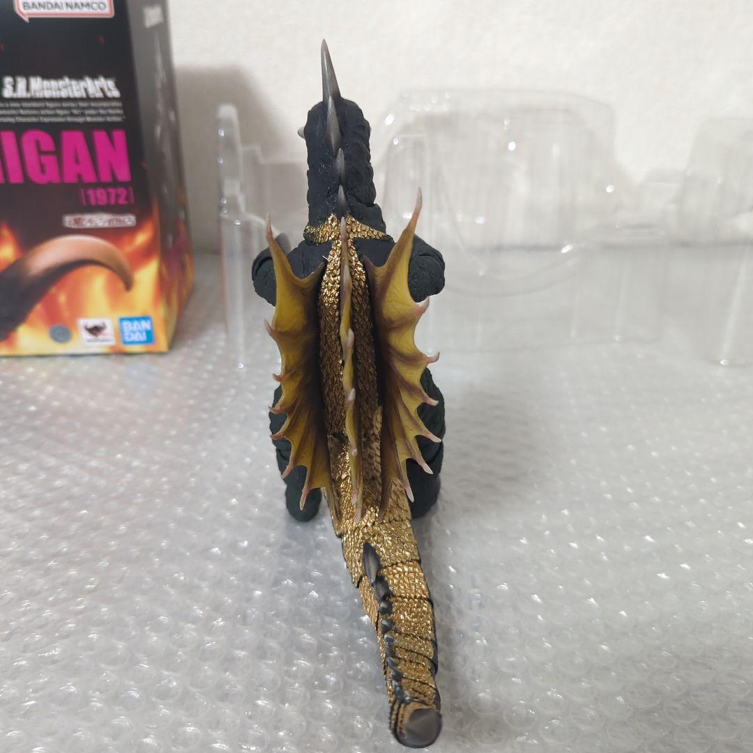 【希少・美品】S.H.モンスターアーツ ガイガン 1972 アクションフィギュア