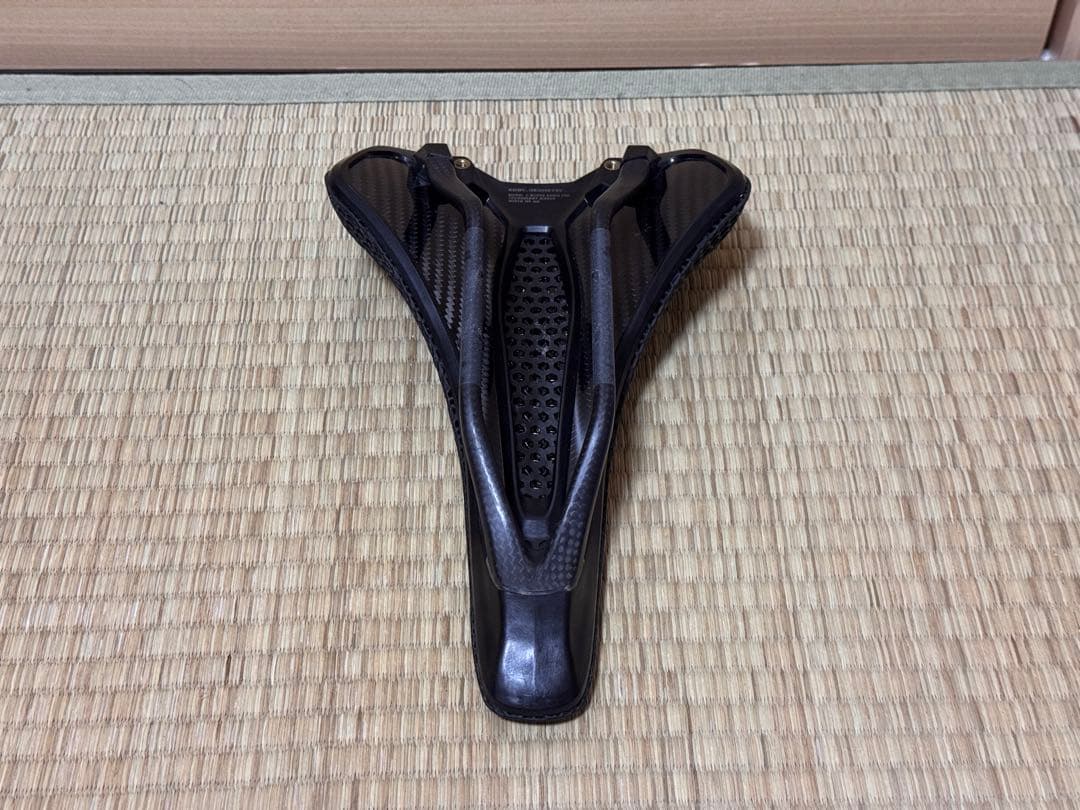 サドル　S-WORKS ROMIN EVO MIRROR 155mm