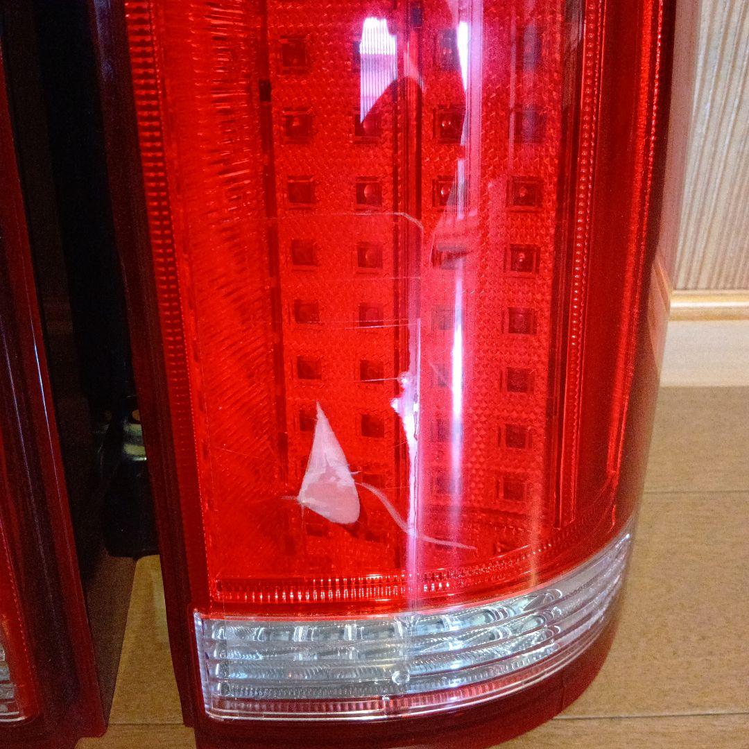 ハイエース ステラファイブ テールライト 希少 傷あり ジャンク