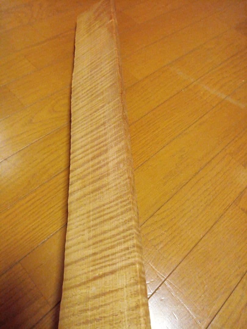 カーリーメイプル