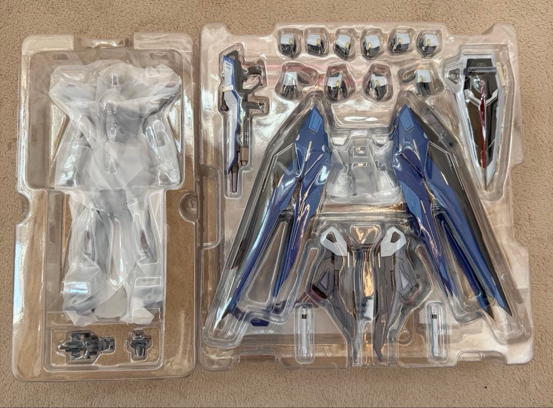 メタルビルド L BUILD CONCEPT2フリーダムガンダム　開封品