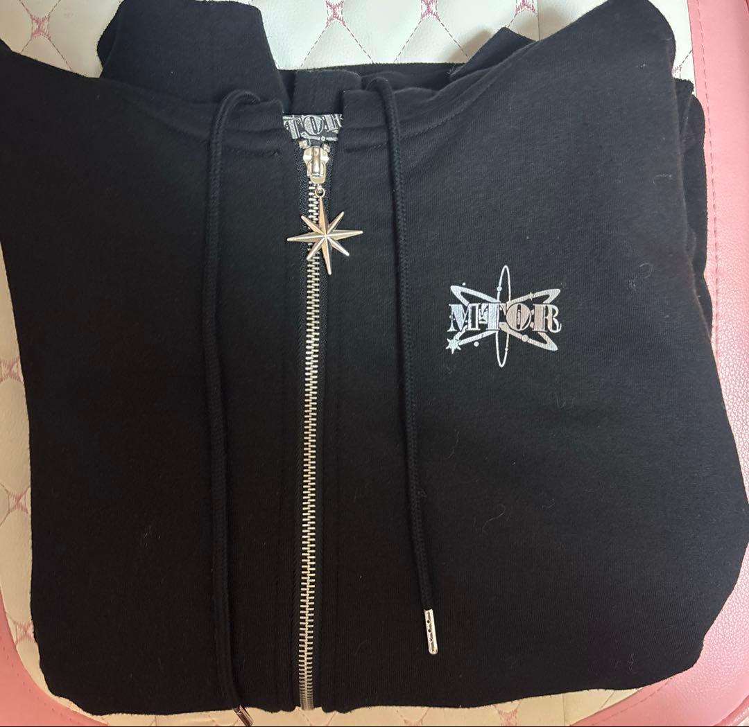 めておら パーカー