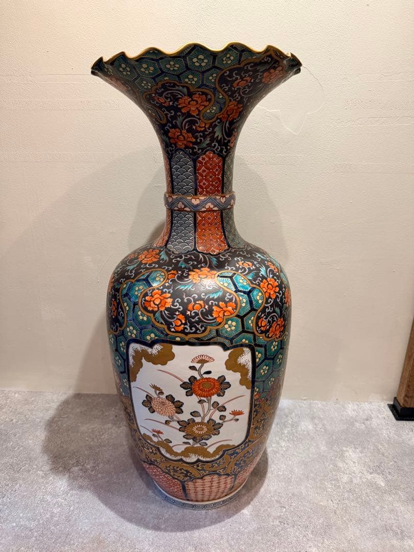 古伊万里　肥前雨影了兒　大型飾り花瓶