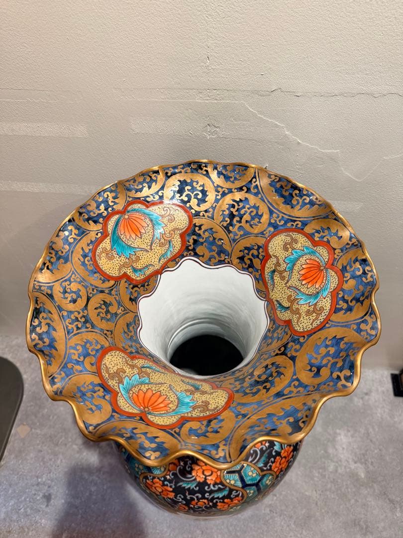 古伊万里　肥前雨影了兒　大型飾り花瓶