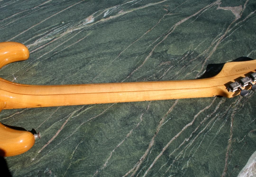 Greco GO II750 富士弦製 スルーネック 1979年＋ハードケース