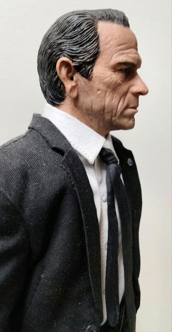 1/6 フィギュア　トミーリー・ジョーンズ　連邦保安官　追跡者