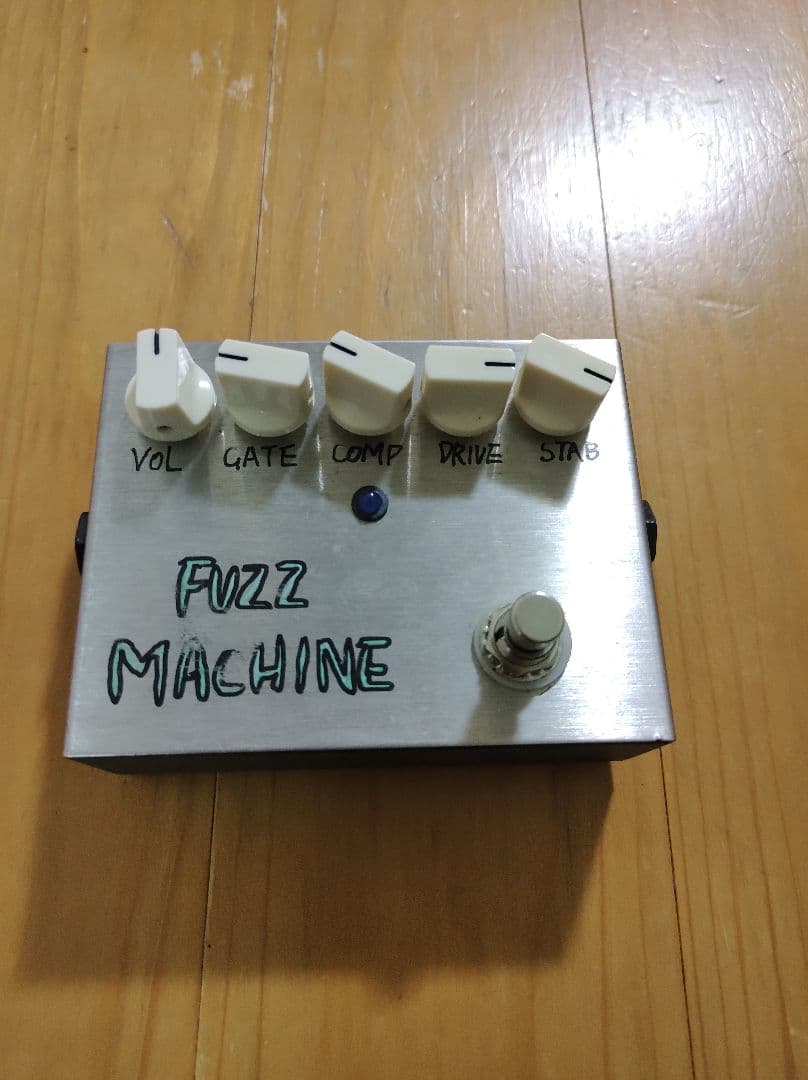 Fuzz Machine / fuzz factory クローン　ファズペダル