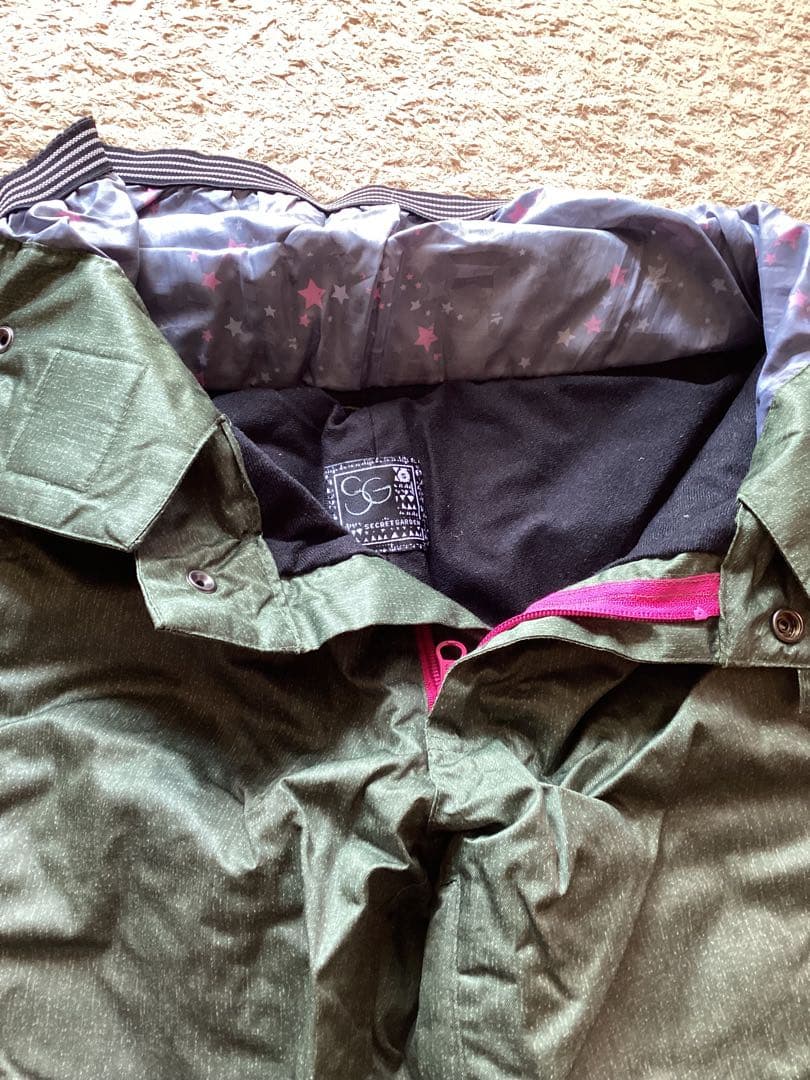 SECRET GARDENレディースＳスノボウェアスキーウェア手袋ニット帽付