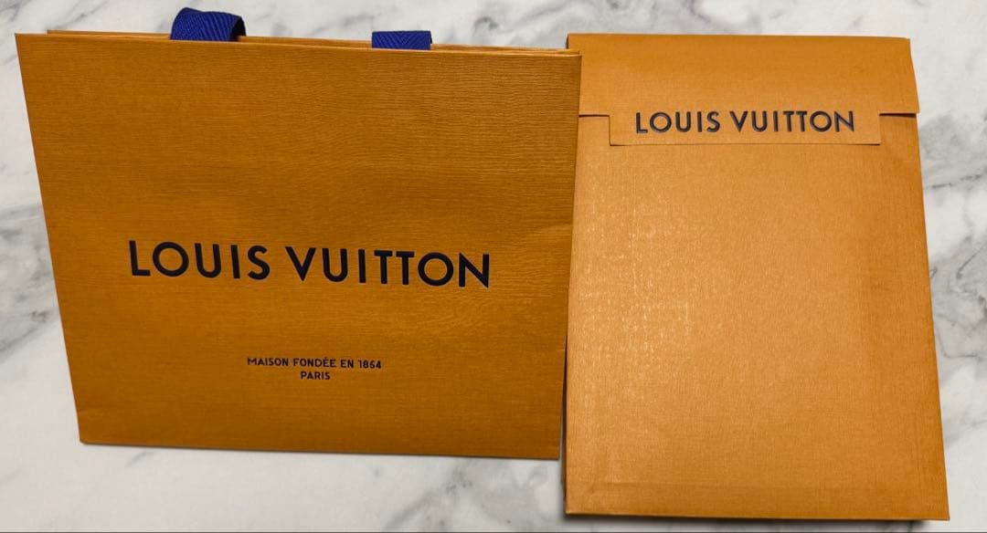 LOUIS VUITTON A5ノート
