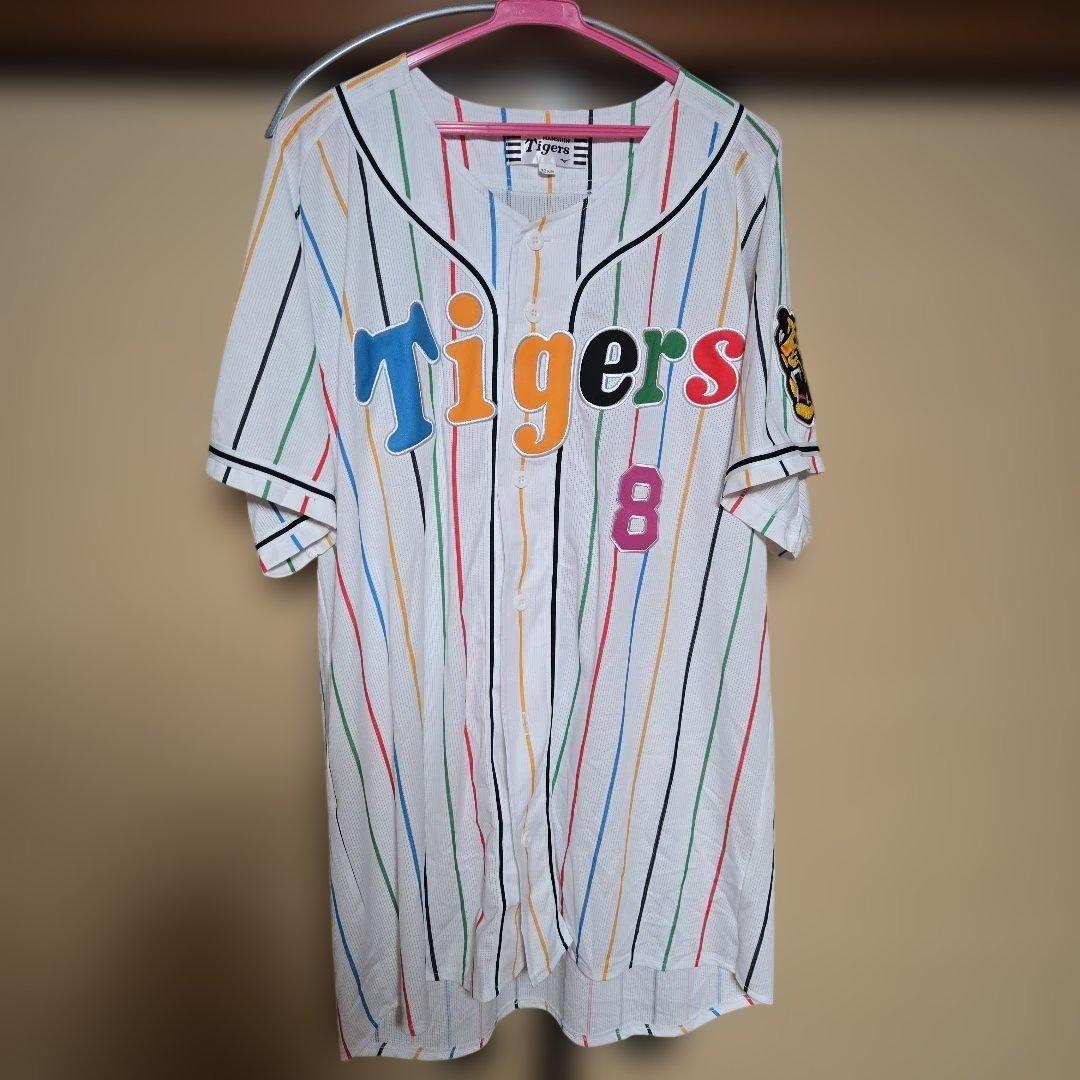 阪神タイガース ユニフォーム 背番号8 佐藤輝明