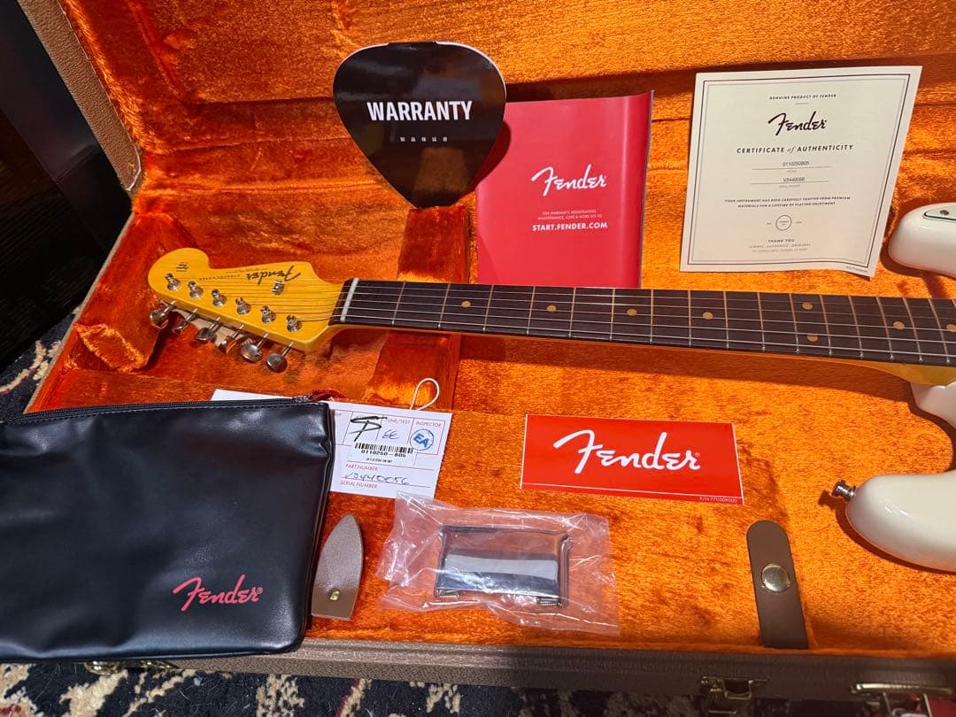 本日限定Fender American Vintage II ストラト