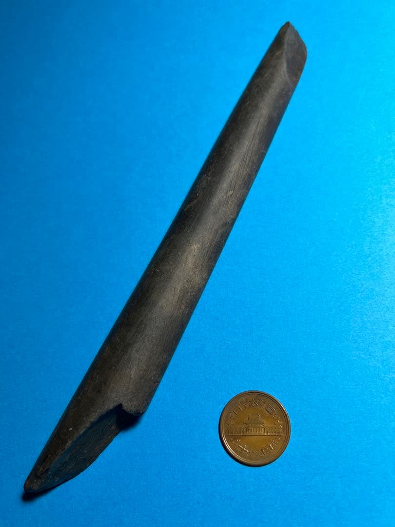 石器　石棒の真ん中　v26