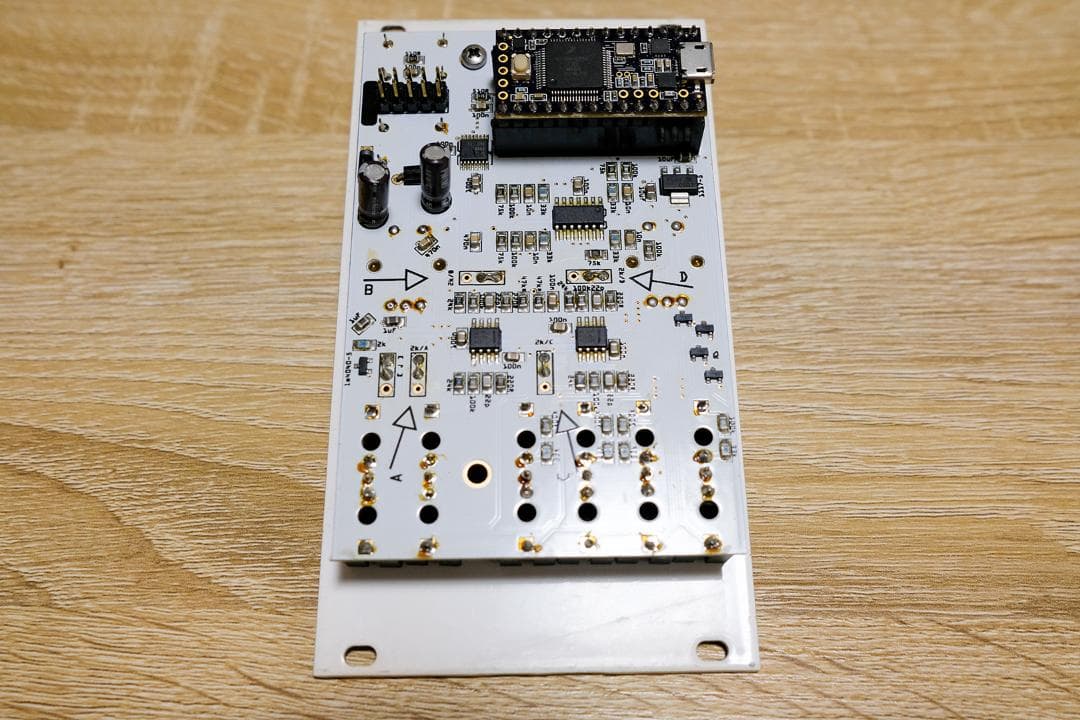 ornament & crime モジュラーシンセ