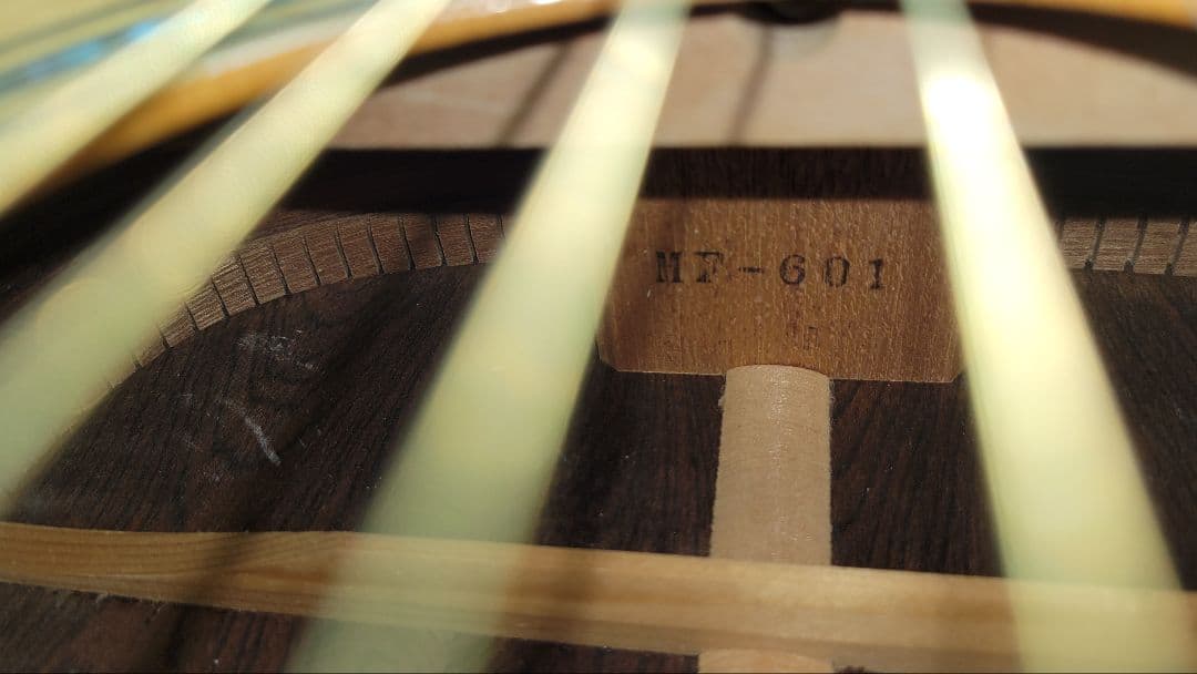 Morris モーリス ギターMF-601ケース付中古美品