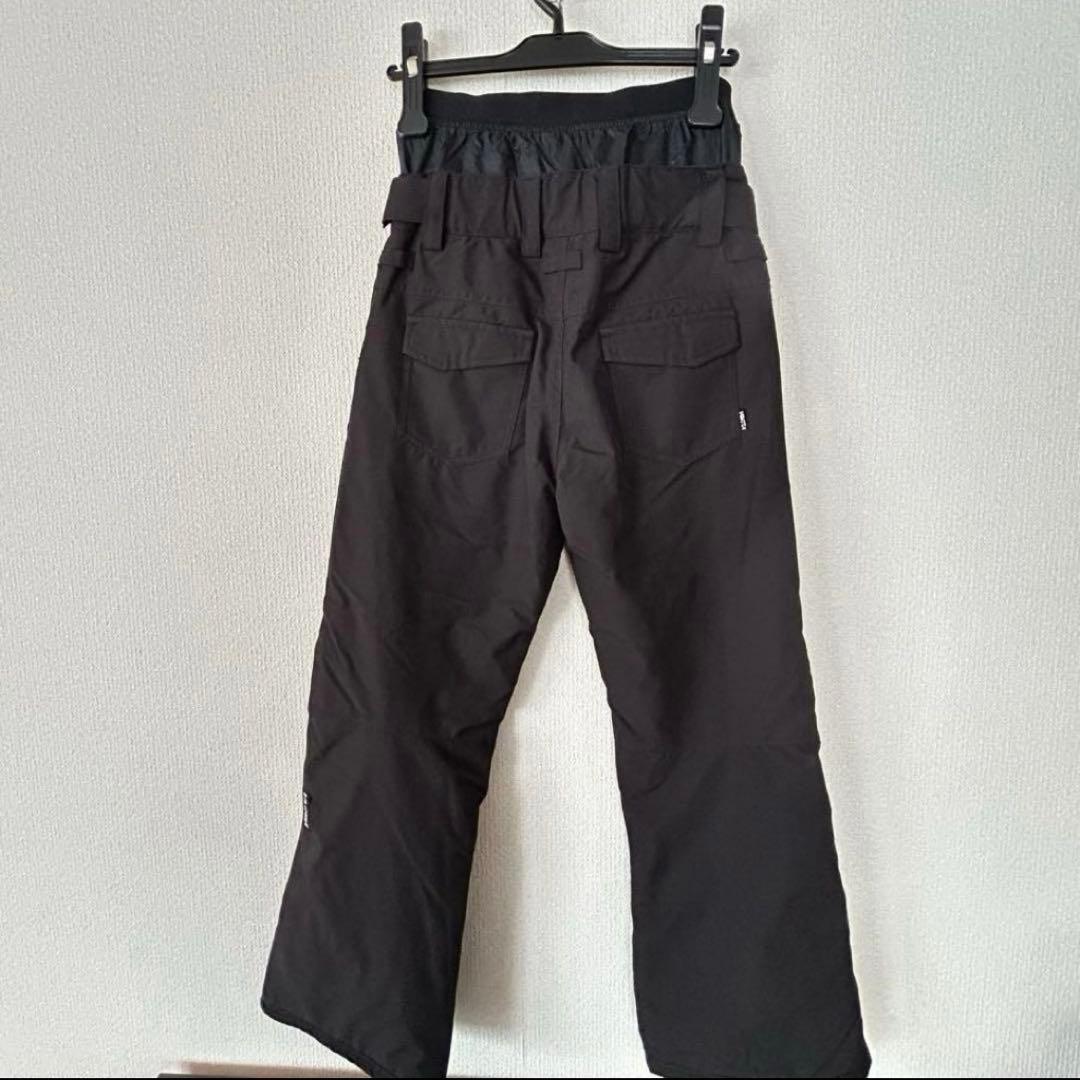 NIKITA ジュニア キッズ スノーボードウェア 上下セットＭサイズ【美品】