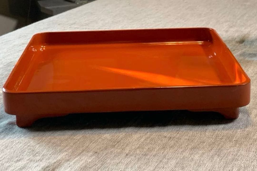 朱塗り 角膳 二枚セット（30cm角 × 高さ5cm）稀にみる美品