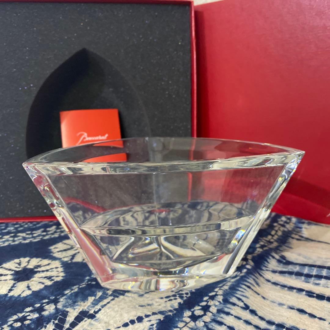 バカラ　ガラス　鉢
