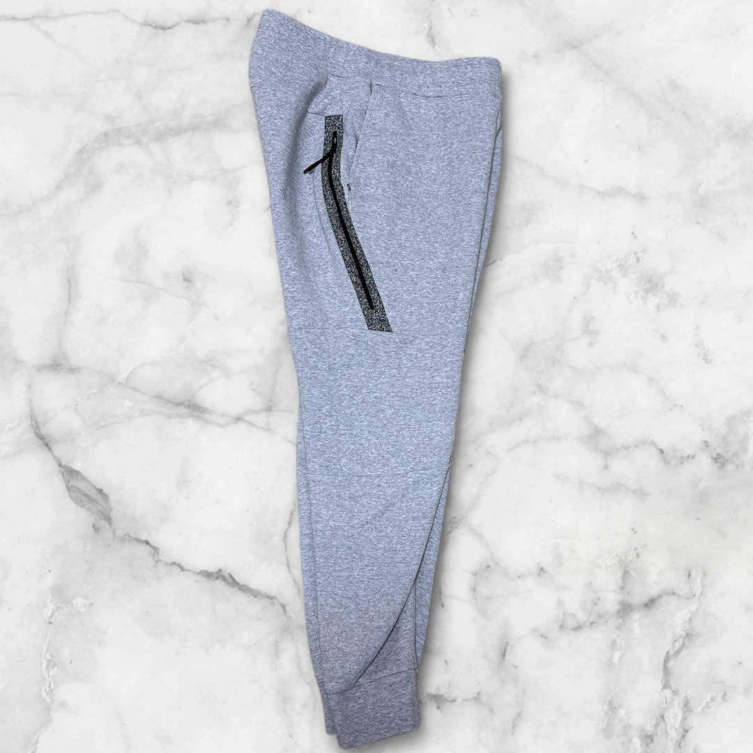 【美品】Nike テックフリース　セットアップ　上下セット グレー