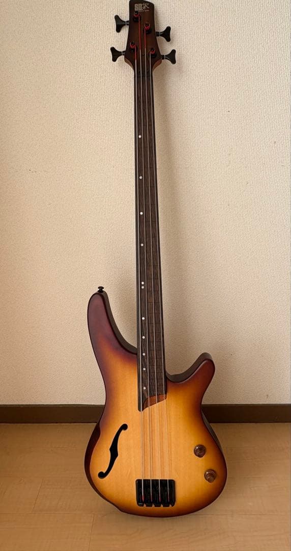 ベース Ibanez SRH500F