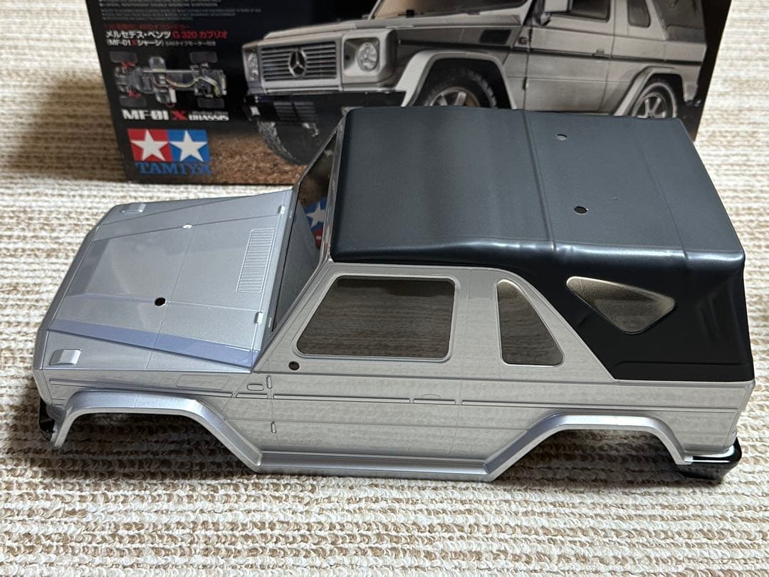 メルセデスG320カブリオ　タミヤ1/10RC MFー01X 塗装済みボディ