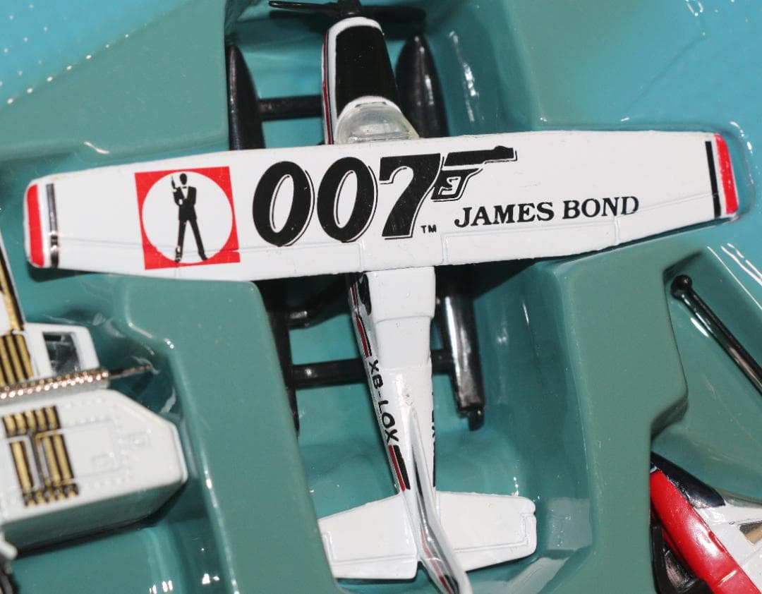 貴重マッチボクス社製００７消されたライセンス　コレクションマイクロマシーン