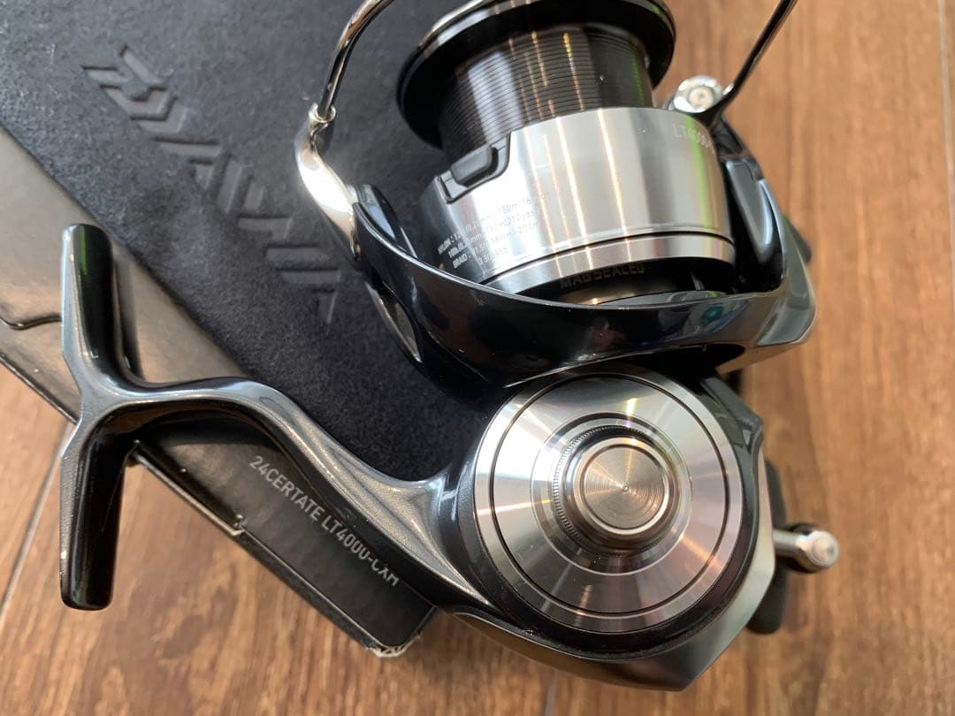ダイワ　24セルテート　LT4000CXH おまけでエアリティハンドルRCSノブ