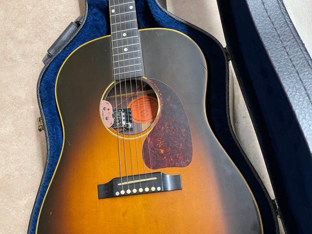 USA製 GIBSON J-45 エレアコ　ギター 専用ケース付 送料無料！美品