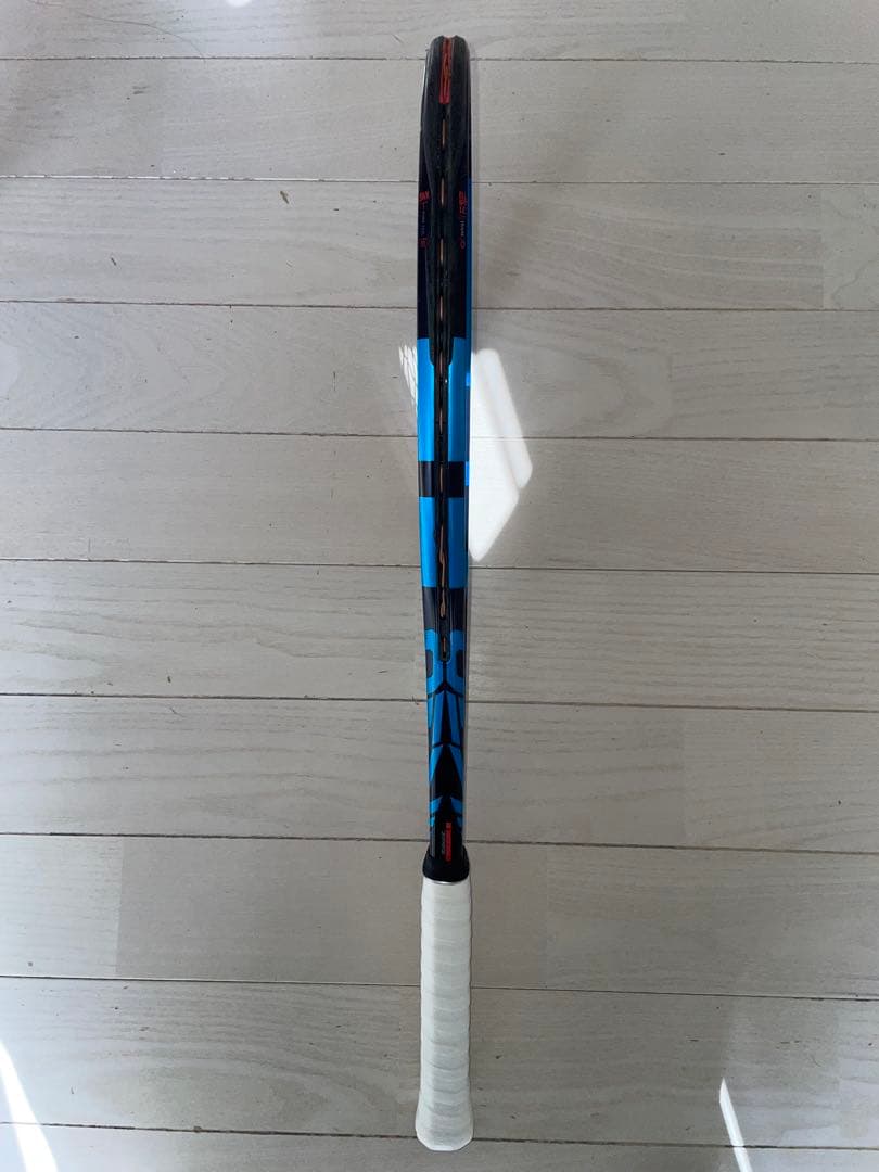 バボラ　ピュアドライブ98 G2 2023年　ストリングス張りたて