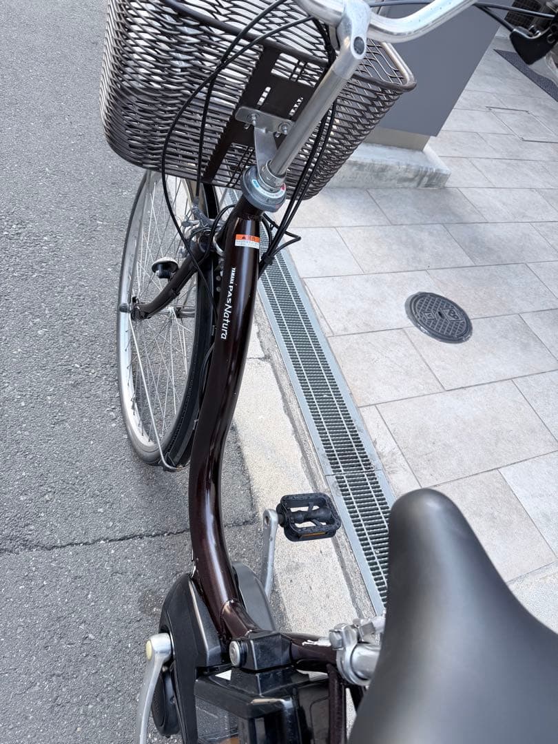 大阪府　ヤマハ　電動アシスト自転車 ブラウン 前バスケット付き