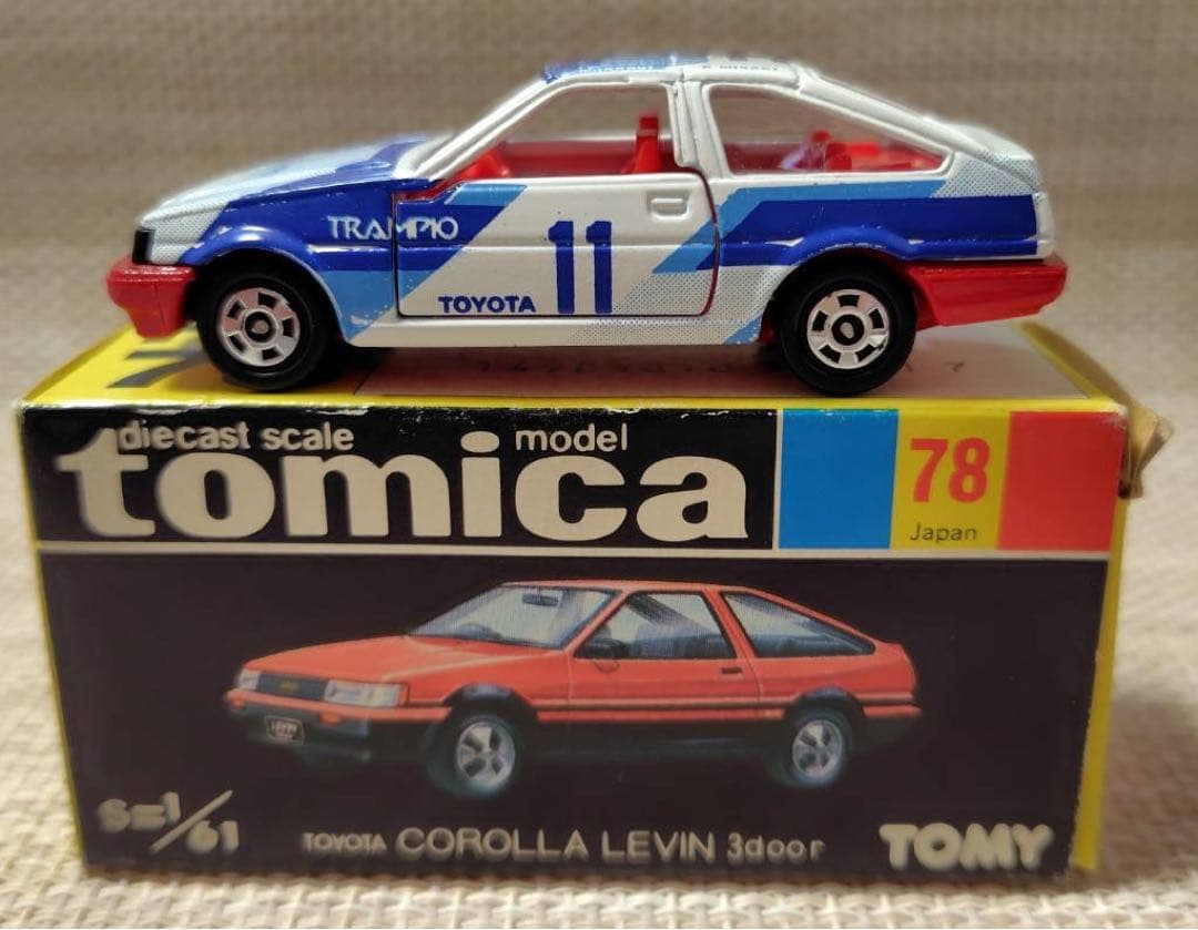 トミカ黒箱78-4 トヨタカローラレビン3ドア グループAフェア