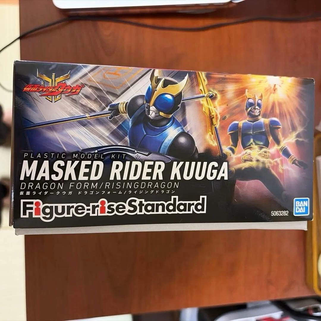 新品未開封　仮面ライダークウガ　プラモデル　ドラゴンフォーム／ライジングドラゴン