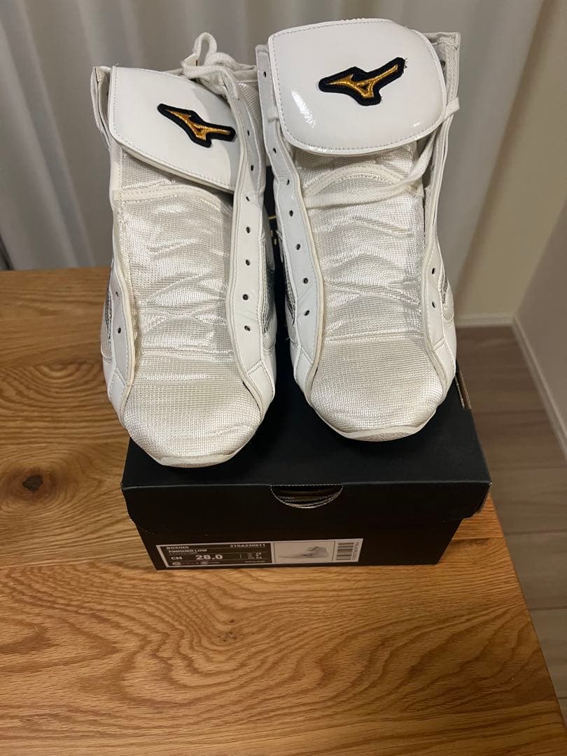 ミズノ　フィニッシャーLOW(ボクシング)