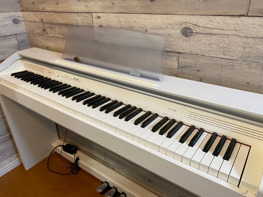 CASIO PX-750 ホワイト電子ピアノ(送料込み)