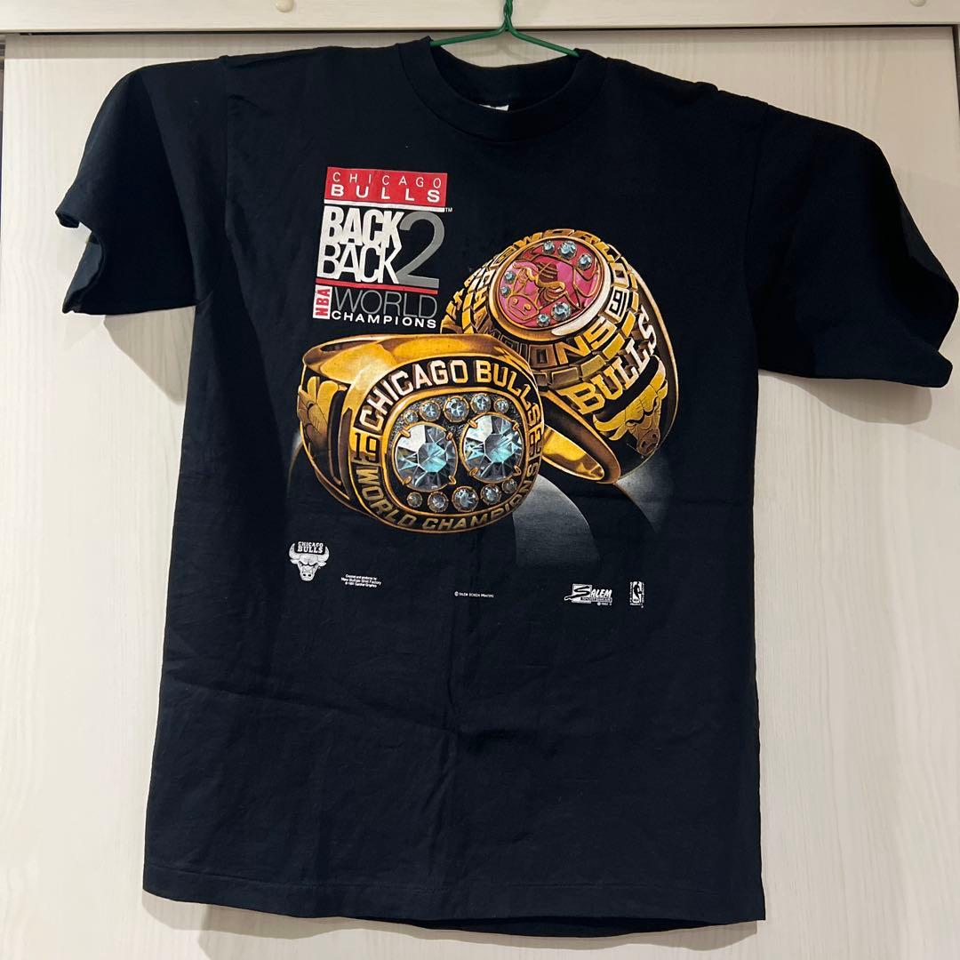 NBA Chicago Bulls シカゴ・ブルズ Tシャツ　未使用品❗️